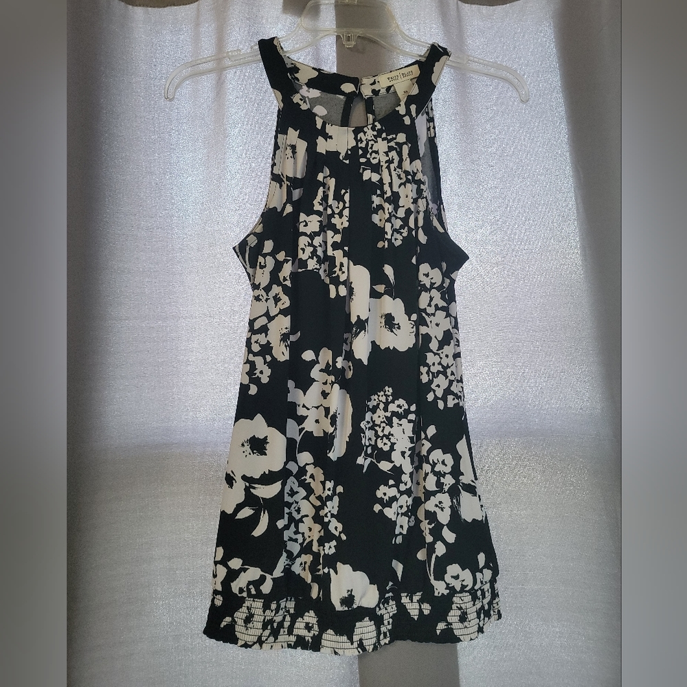 WHBM Black & White Dressy Top